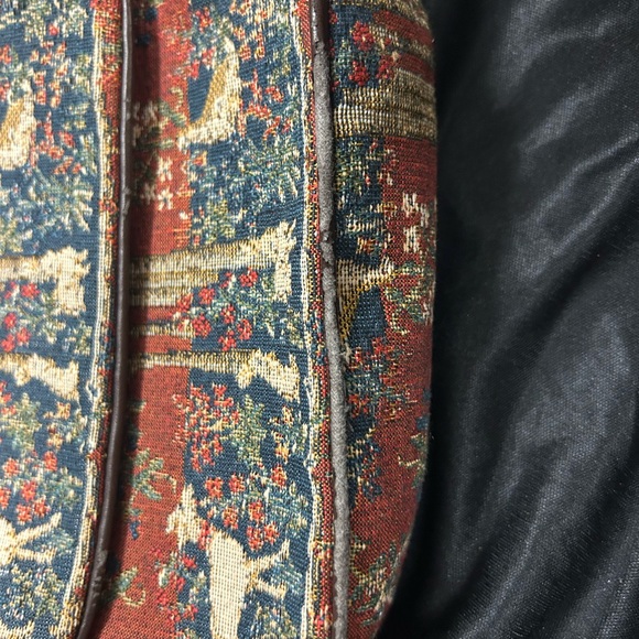 Vintage Tapestry Crossbody Bag - Picture 8 of 12